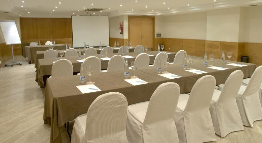 Hotel Nh Oviedo Principado Zewnętrze zdjęcie