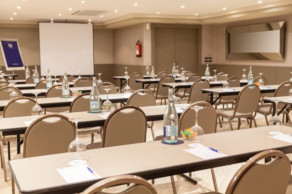Hotel Nh Oviedo Principado Zewnętrze zdjęcie