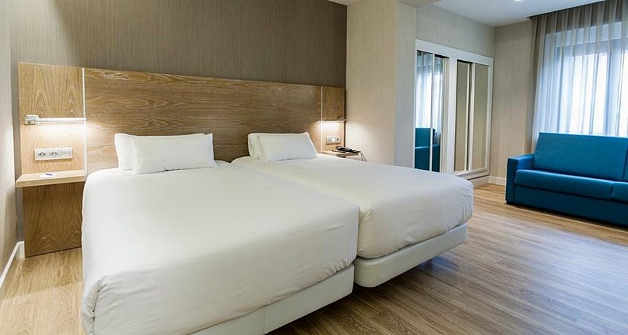 Hotel Nh Oviedo Principado Zewnętrze zdjęcie
