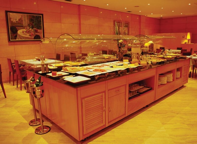 Hotel Nh Oviedo Principado Restauracja zdjęcie